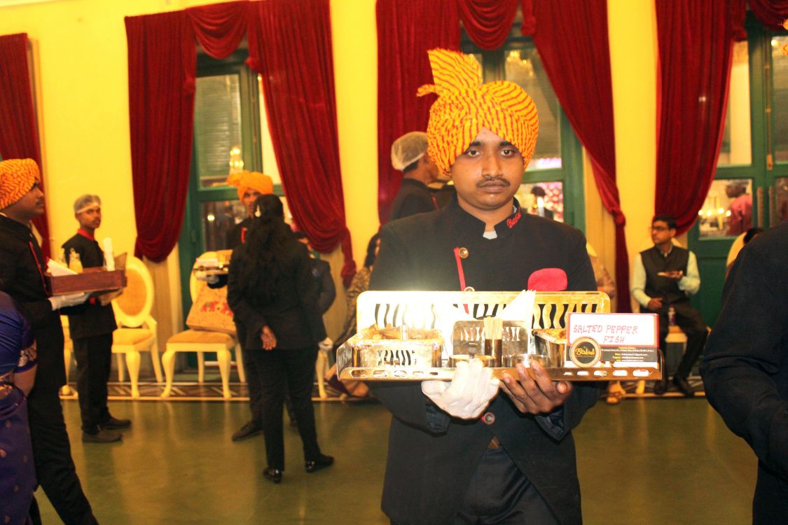 best-caterers-in-kolkata-per-plate cost